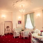 Hotel Gold 4*