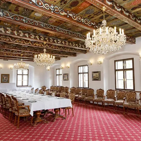 Rozmbersky Dvur 4* Český Krumlov
