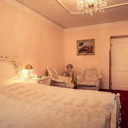 Rozmbersky Dvur Hotel