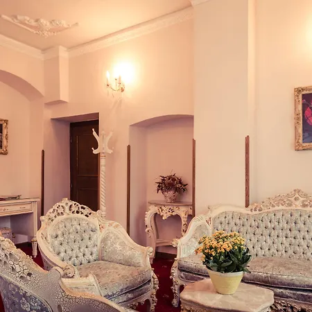 Hotel Rozmbersky Dvur 4*