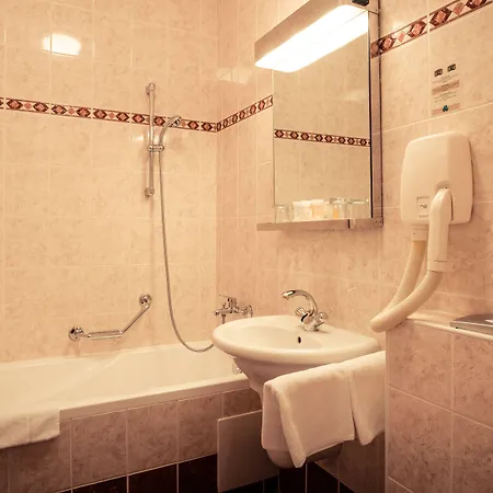 Rozmbersky Dvur 4* Český Krumlov