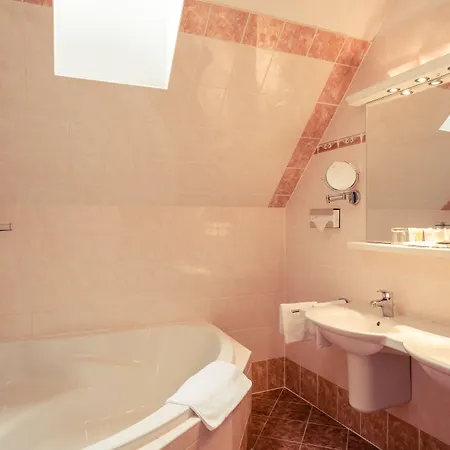 Rozmbersky Dvur Hotel Český Krumlov