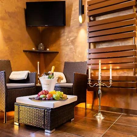 Rozmbersky Dvur Hotel Český Krumlov