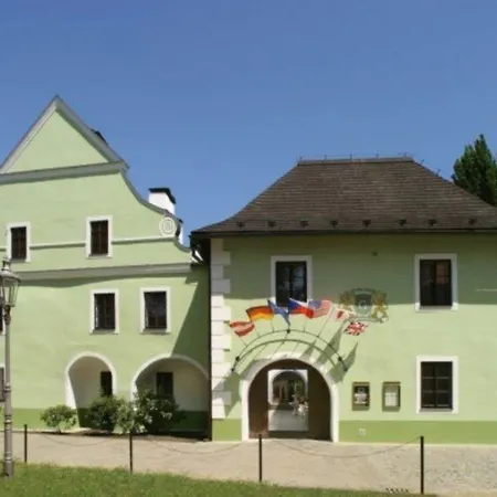 Hotel Rozmbersky Dvur 4*