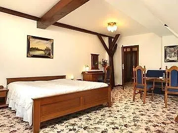 Ξενοδοχείο Rozmbersky Dvur 4*