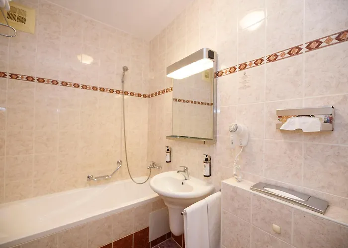 Rozmbersky Dvur 4* Český Krumlov