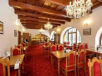Rozmbersky Dvur Hotel Český Krumlov