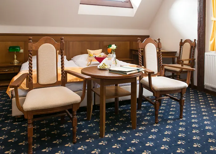 Hotel Rozmbersky Dvur 4*