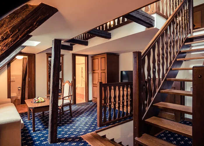 Rozmbersky Dvur Hotel Český Krumlov