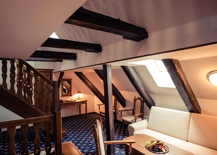 Rozmbersky Dvur Český Krumlov