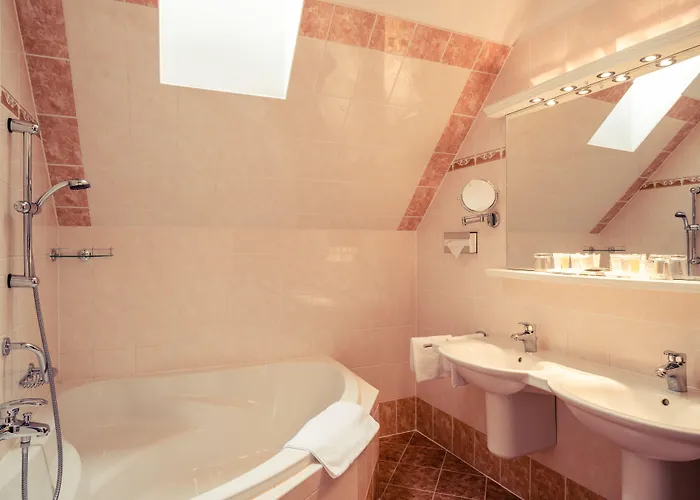 Rozmbersky Dvur Hotel Český Krumlov