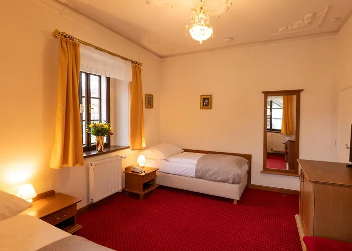 Rozmbersky Dvur Český Krumlov